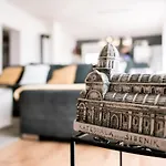 Guest House 
