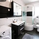 Guest House 