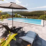 Guest House 
