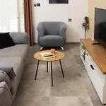 Guest House 