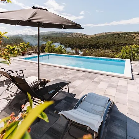 The View - Vacation Home With Pool Lejlighed *