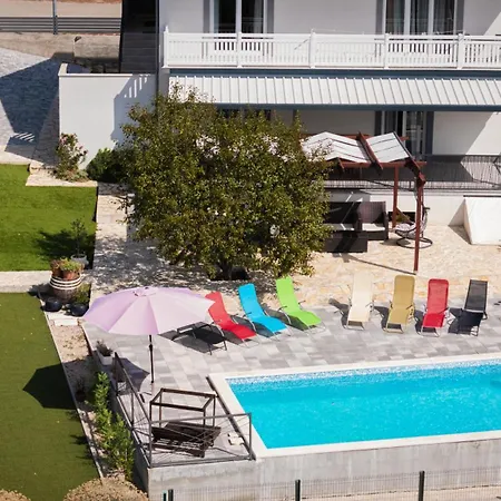 Guest House 