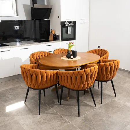 The View - Apartman With Private Pool In Vrpolje